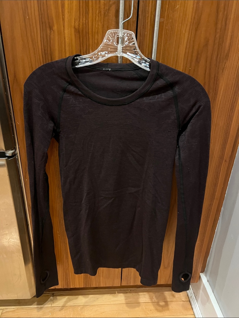lululemon athletica Black Long-Sleeve Crew Top with Thumbholes